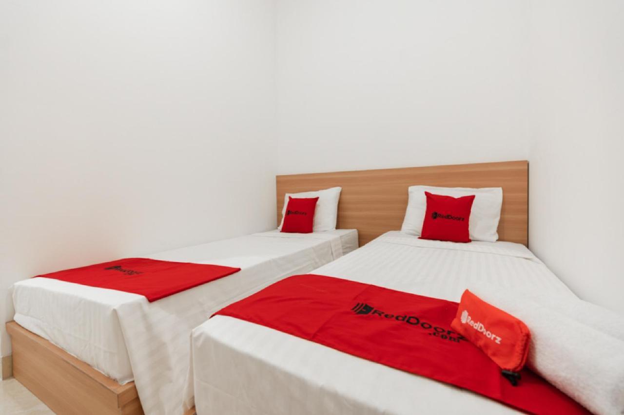 Reddoorz @ Graha Cemerlang Maros Kallikalli Εξωτερικό φωτογραφία